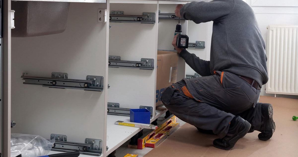 Dolap Kapağı Menteşe Tamiri: